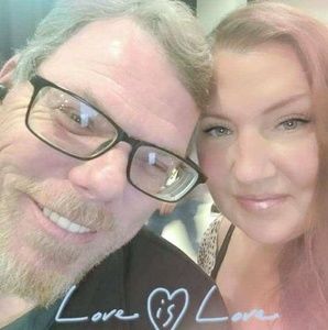 Meet your Posher, Ernest